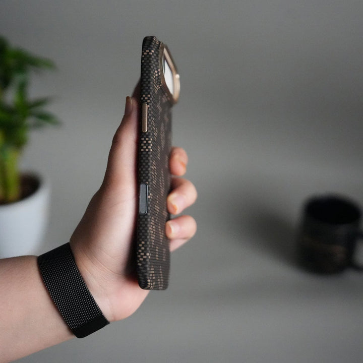 FRATO iPhone 17 Series iPhone 17 Air Aramid Fiber Case | Slim MagSafe Cover | Desert