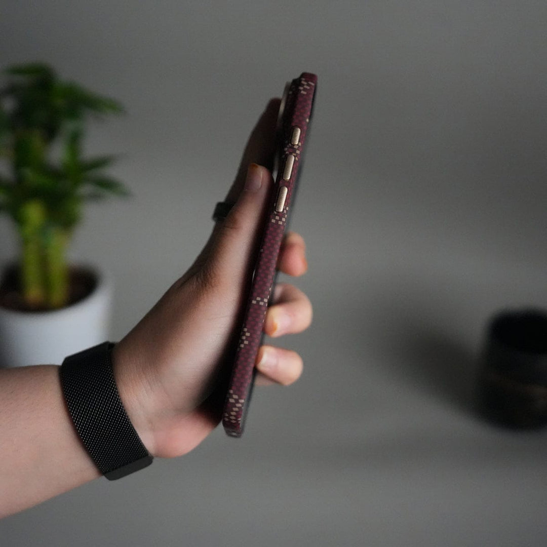 FRATO iPhone 17 Series iPhone 17 Air Aramid Fiber Case | Slim MagSafe Cover | Maroon
