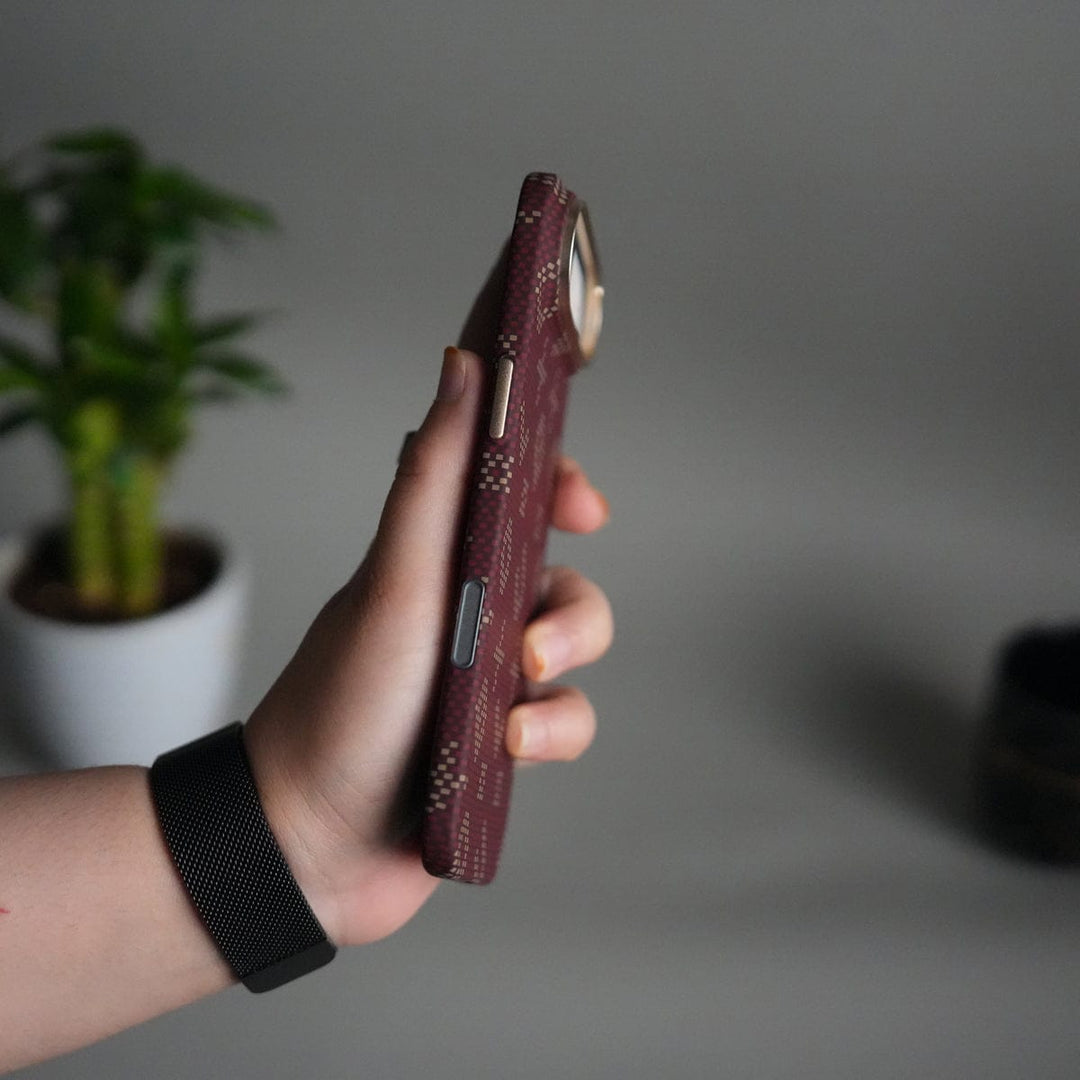 FRATO iPhone 17 Series iPhone 17 Air Aramid Fiber Case | Slim MagSafe Cover | Maroon