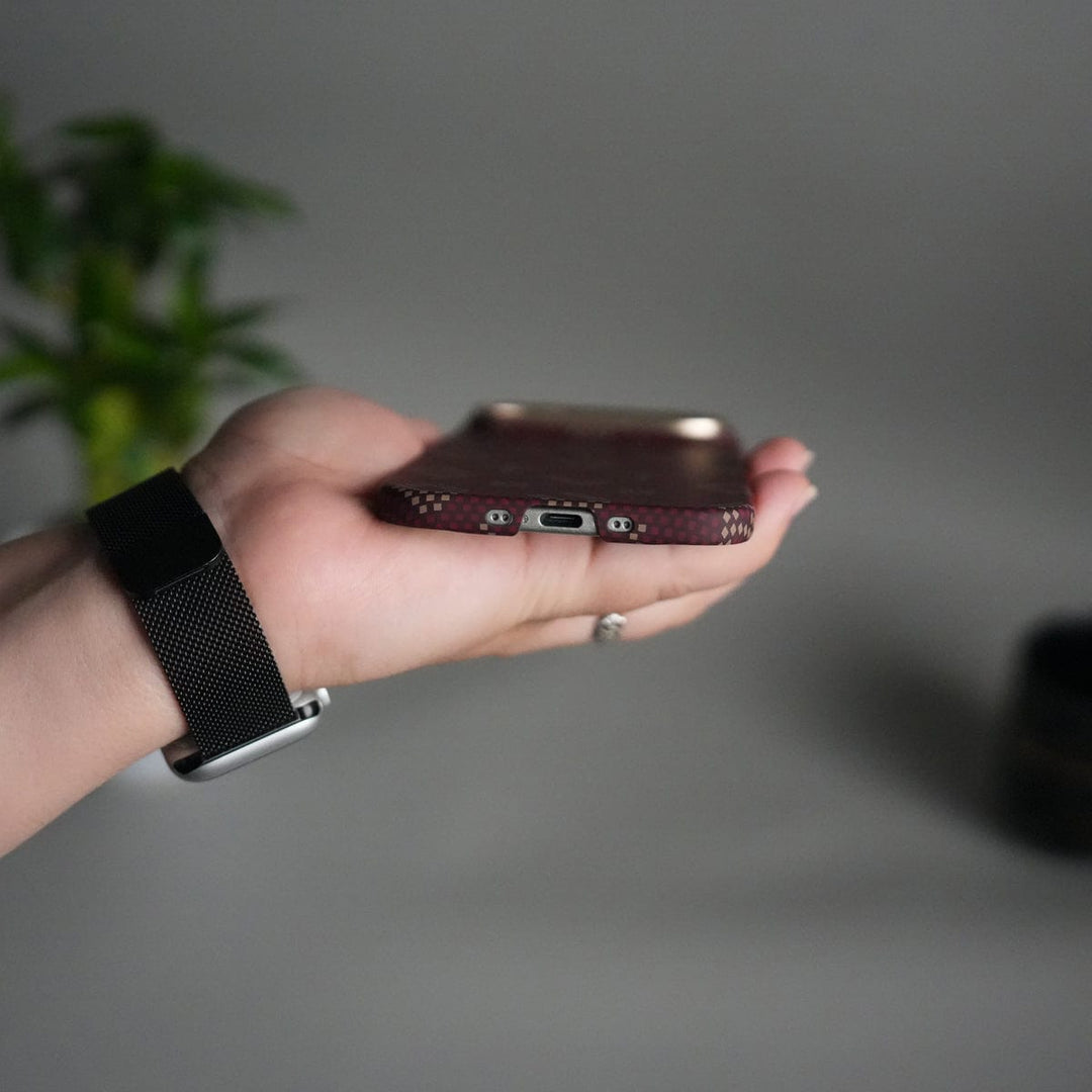 FRATO iPhone 17 Series iPhone 17 Air Aramid Fiber Case | Slim MagSafe Cover | Maroon