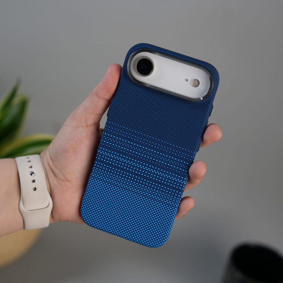 FRATO iPhone 17 Series iPhone 17 Air Carbon Fiber Texture Design Hard Pc MagSafe Case Cover BlueDot