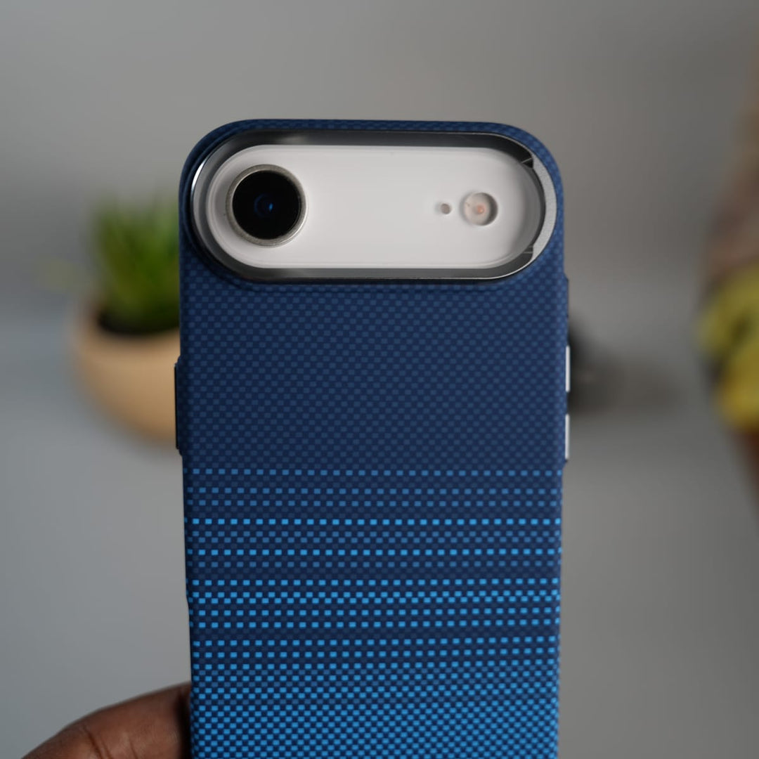 FRATO iPhone 17 Series iPhone 17 Air Carbon Fiber Texture Design Hard Pc MagSafe Case Cover BlueDot