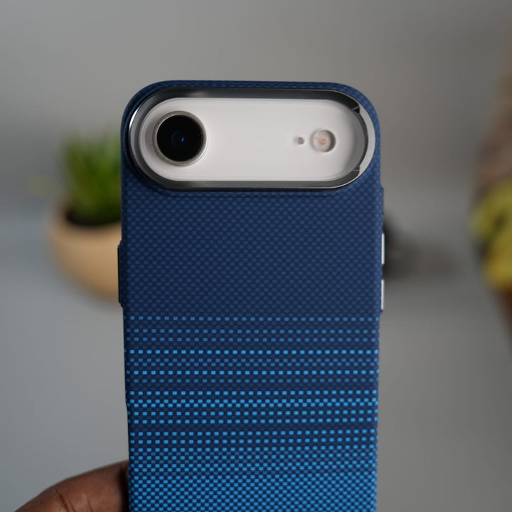 FRATO iPhone 17 Series iPhone 17 Air Carbon Fiber Texture Design Hard Pc MagSafe Case Cover BlueDot