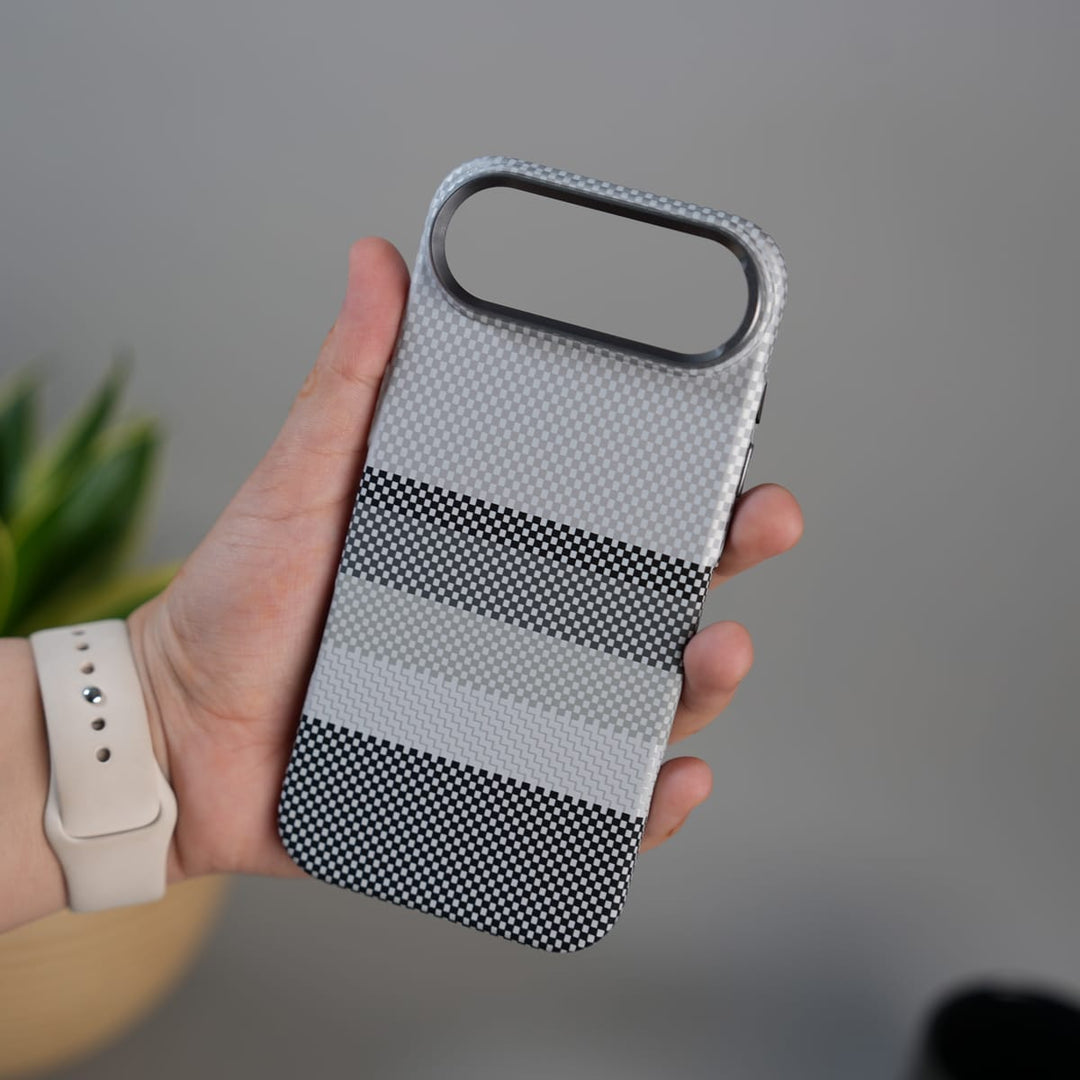 FRATO iPhone 17 Series iPhone 17 Air Carbon Fiber Texture Design Hard Pc MagSafe Case Cover GrayBlackLine Design