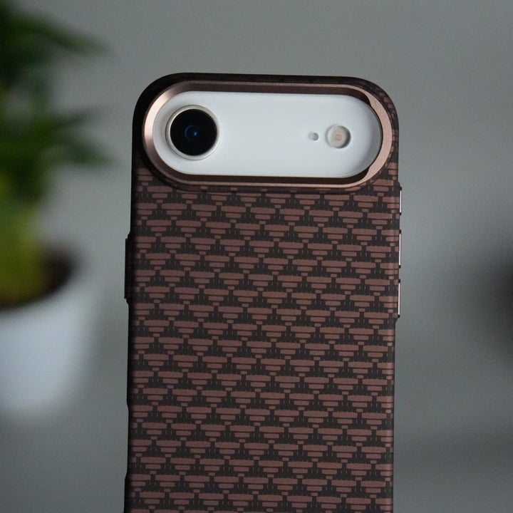 FRATO iPhone 17 Series iPhone 17 Air Carbon Fiber Texture Design Hard Pc MagSafe Case Cover Tringle Pattern