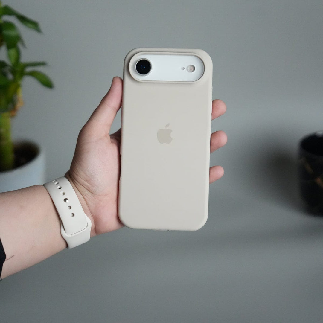 FRATO iPhone 17 Series iPhone 17 Air Liquid Silicone Case Cover (Beige)