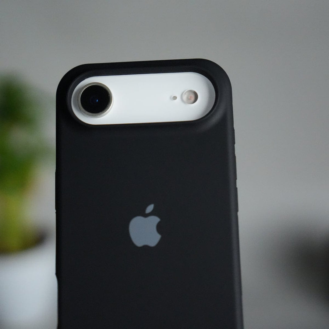 FRATO iPhone 17 Series iPhone 17 Air Liquid Silicone Case Cover (Black)
