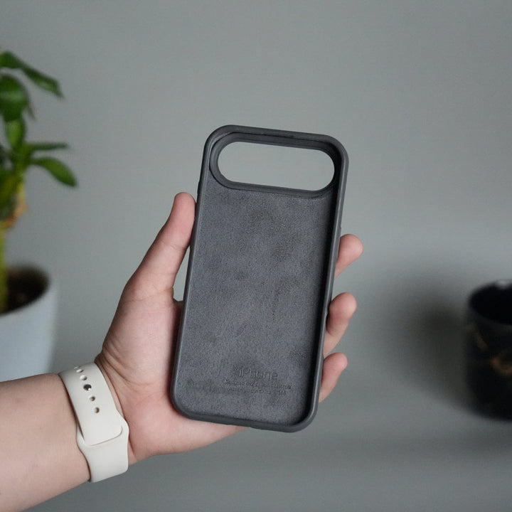FRATO iPhone 17 Series iPhone 17 Air Liquid Silicone Case Cover (Dark Gray)