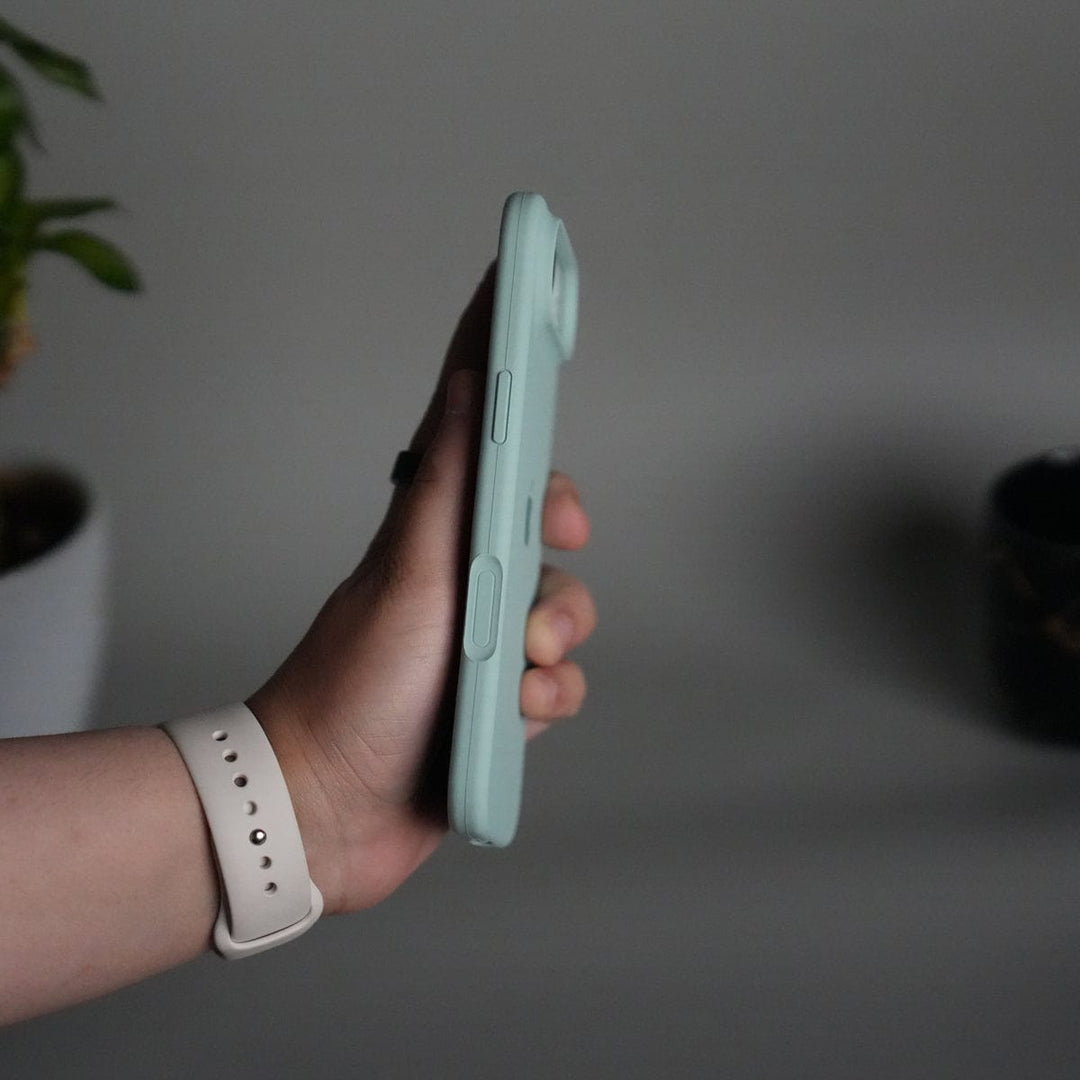 FRATO iPhone 17 Series iPhone 17 Air Liquid Silicone Case Cover (Mint Green)