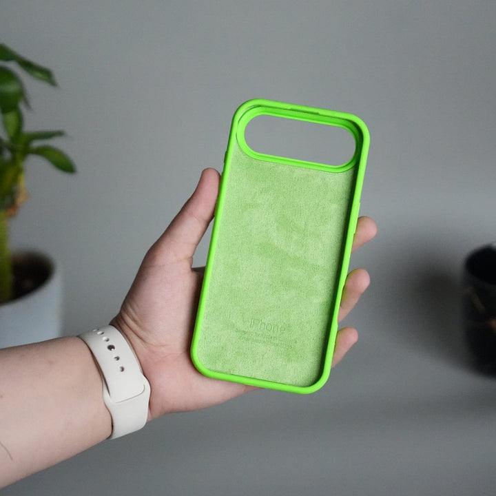 FRATO iPhone 17 Series iPhone 17 Air Liquid Silicone Case Cover (Neon Green)