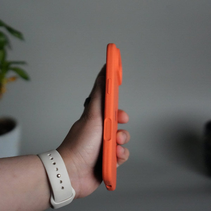 FRATO iPhone 17 Series iPhone 17 Air Liquid Silicone Case Cover (Orange)