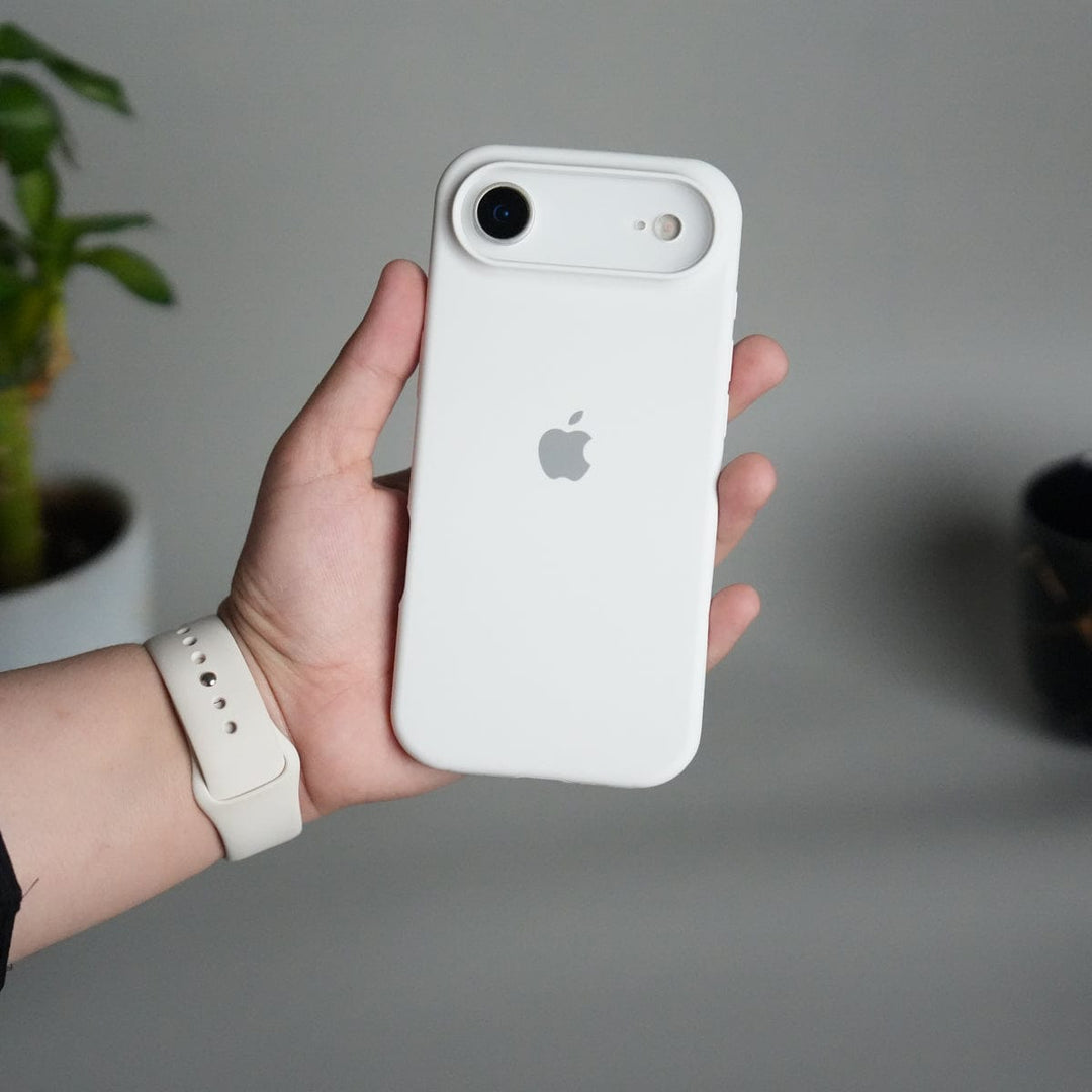 FRATO iPhone 17 Series iPhone 17 Air Liquid Silicone Case Cover (White)