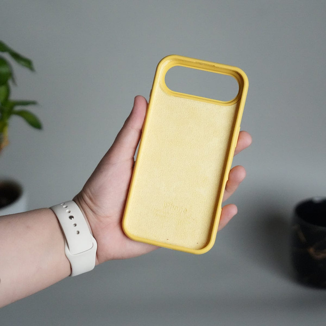 FRATO iPhone 17 Series iPhone 17 Air Liquid Silicone Case Cover (Yellow)