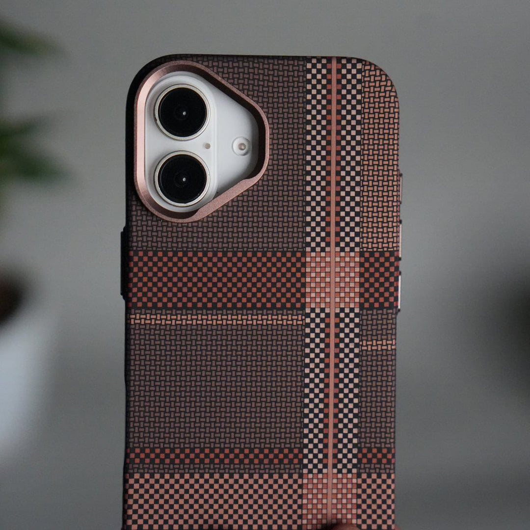 FRATO iPhone 17 Series iPhone 17 Carbon Fiber Texture Design Hard Pc MagSafe Case Cover BrownWhite