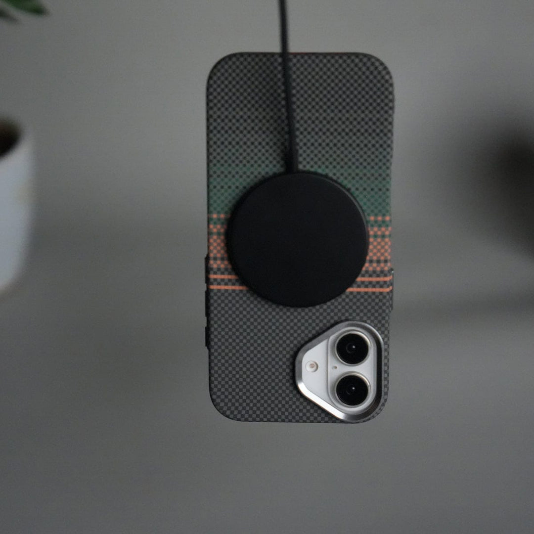 FRATO iPhone 17 Series iPhone 17 Carbon Fiber Texture Design Hard Pc MagSafe Case Cover OrangeGreen
