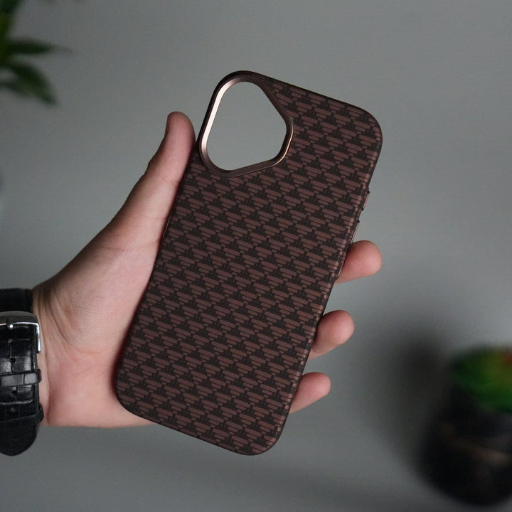FRATO iPhone 17 Series iPhone 17 Carbon Fiber Texture Design Hard Pc MagSafe Case Cover Tringle Pattern