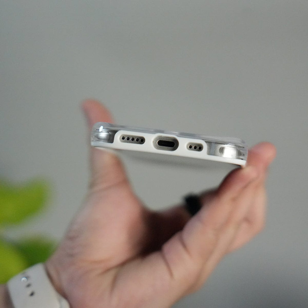 FRATO iPhone 17 Series iPhone 17 Crystal Clear Anti-Yellow Case with MagSafe &amp; Metal Camera Bumper