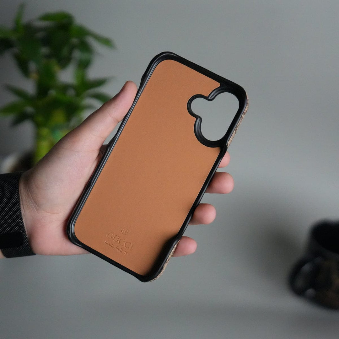 FRATO iPhone 17 Series iPhone 17 Luxury 3D BEE Stripe Design Case Cover