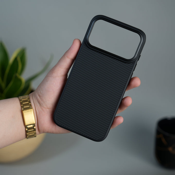 FRATO iPhone 17 Series iPhone 17 Pro iPhone 17 Series CarbonFiber Texture Metal Camera Frame Magsafe Cover