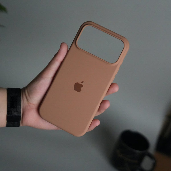 FRATO iPhone 17 Series iPhone 17 Pro Liquid Silicone Case Cover (Brown)
