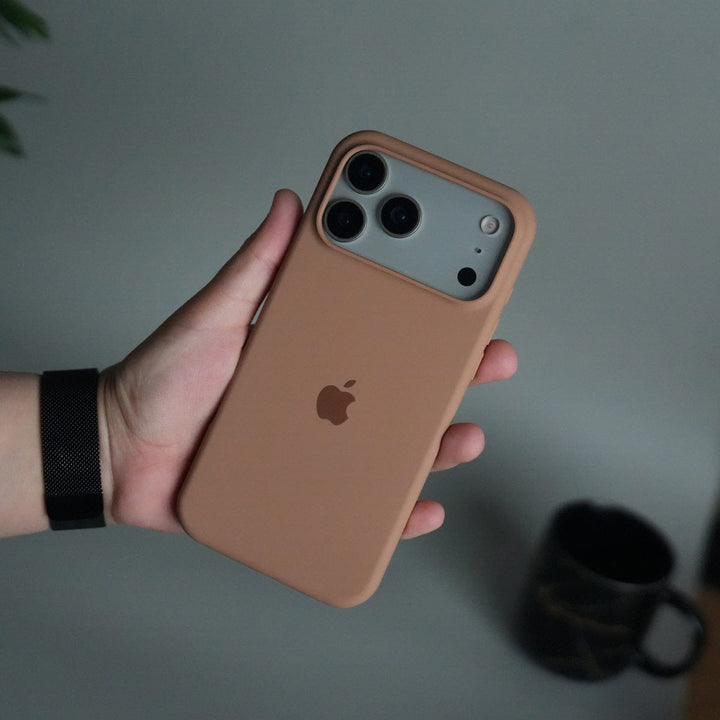 FRATO iPhone 17 Series iPhone 17 Pro Liquid Silicone Case Cover (Brown)