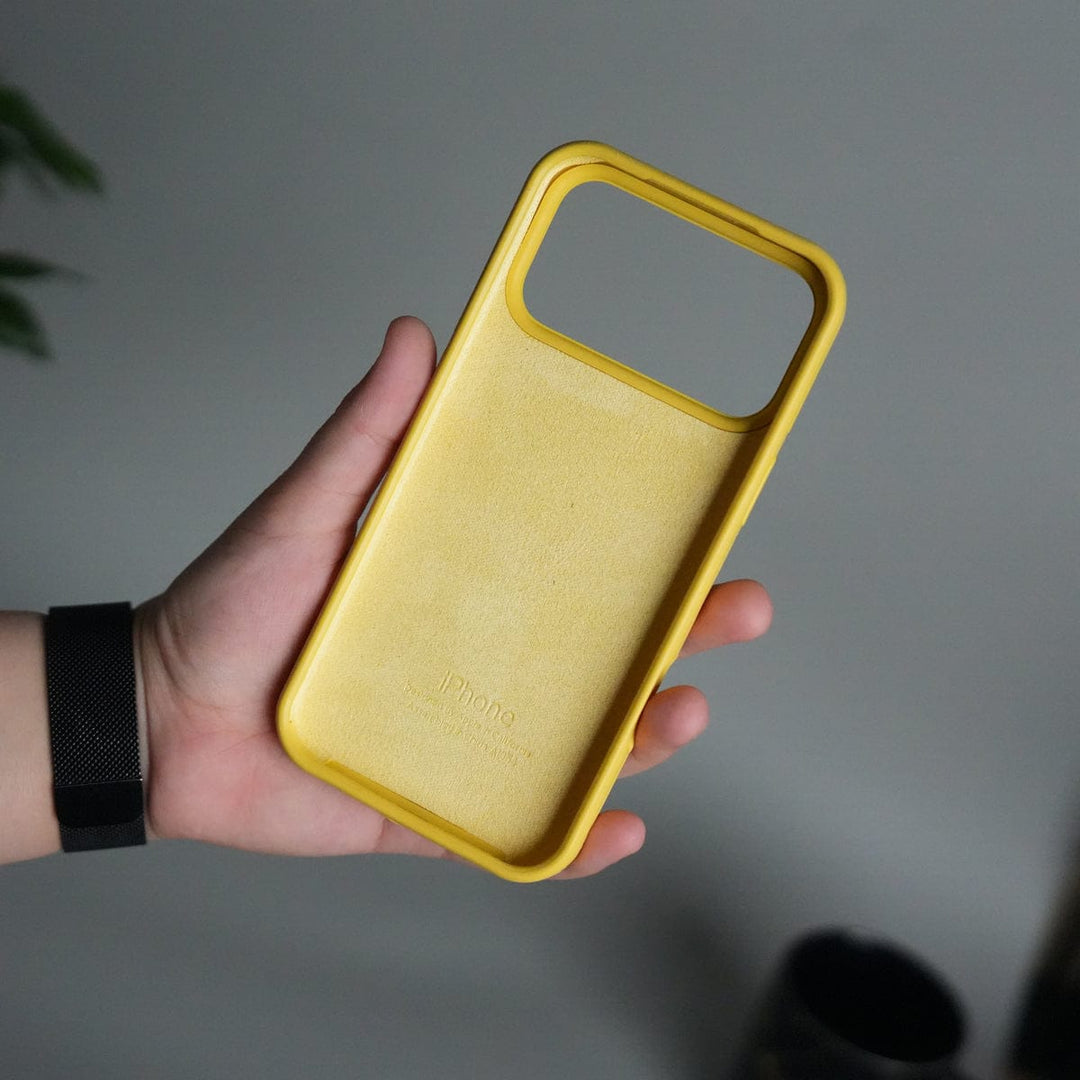 FRATO iPhone 17 Series iPhone 17 Pro Liquid Silicone Case Cover (Yellow)