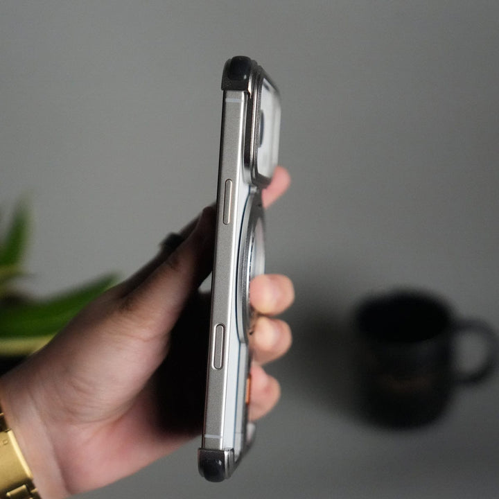 FRATO iPhone 17 Series iPhone 17 Pro Max Aluminium Metal Frame Rotating Kickstand Case