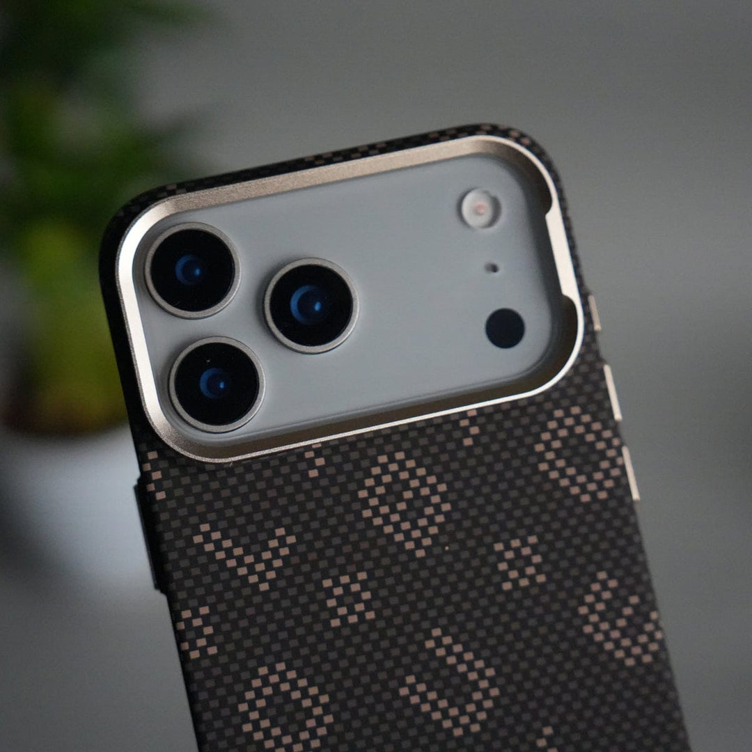 FRATO iPhone 17 Series iPhone 17 Pro Max Aramid Fiber Case | Slim MagSafe Cover | Desert