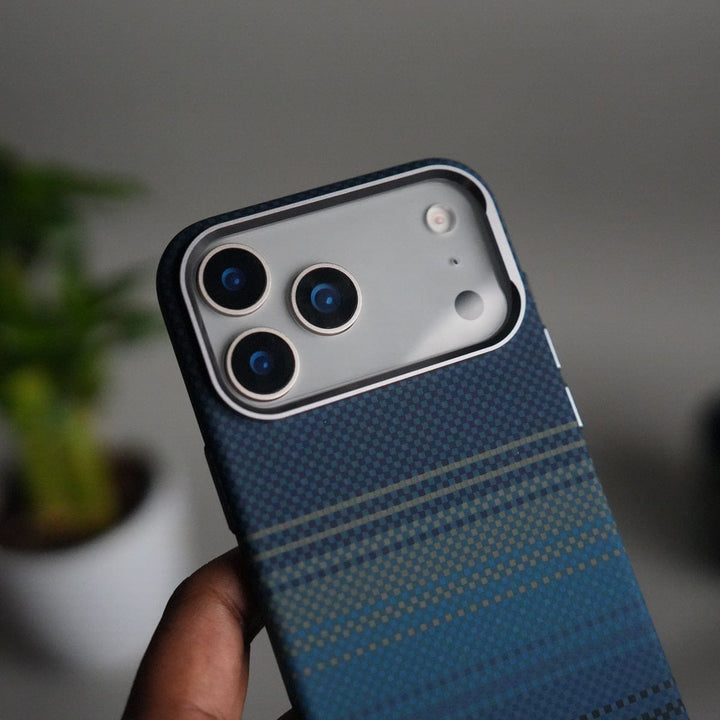 FRATO iPhone 17 Series iPhone 17 Pro Max Carbon Fiber Texture Design Hard Pc MagSafe Case Cover BlueGreen