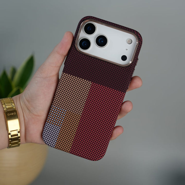 FRATO iPhone 17 Series iPhone 17 Pro Max Carbon Fiber Texture Design Hard Pc MagSafe Case Cover MaroonTop Design