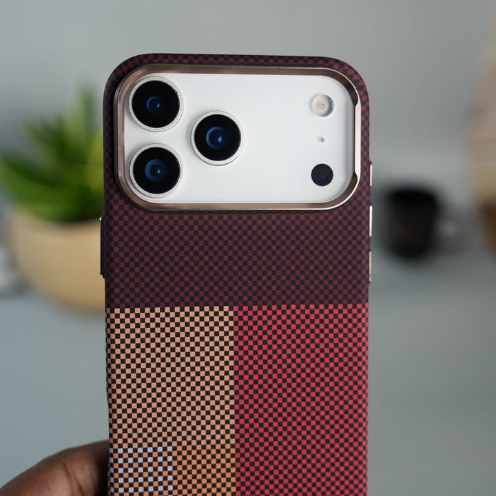 FRATO iPhone 17 Series iPhone 17 Pro Max Carbon Fiber Texture Design Hard Pc MagSafe Case Cover MaroonTop Design