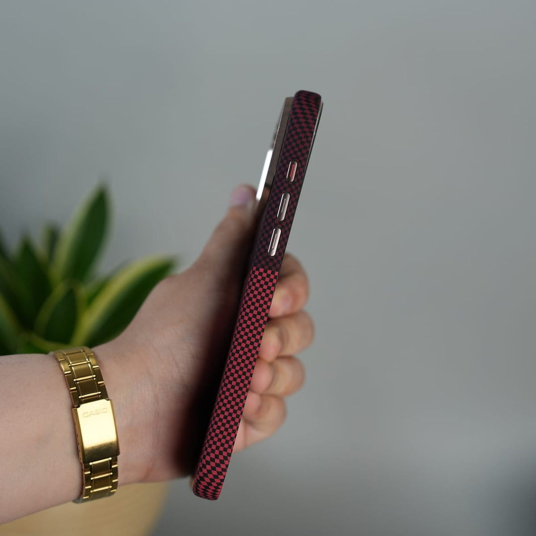 FRATO iPhone 17 Series iPhone 17 Pro Max Carbon Fiber Texture Design Hard Pc MagSafe Case Cover MaroonTop Design