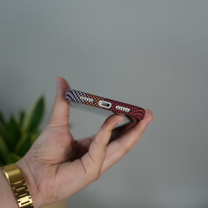 FRATO iPhone 17 Series iPhone 17 Pro Max Carbon Fiber Texture Design Hard Pc MagSafe Case Cover MaroonTop Design