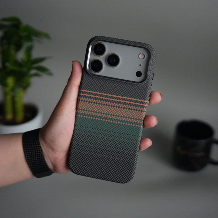 FRATO iPhone 17 Series iPhone 17 Pro Max Carbon Fiber Texture Design Hard Pc MagSafe Case Cover OrangeGreen