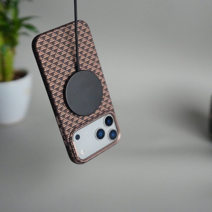 FRATO iPhone 17 Series iPhone 17 Pro Max Carbon Fiber Texture Design Hard Pc MagSafe Case Cover Tringle Pattern