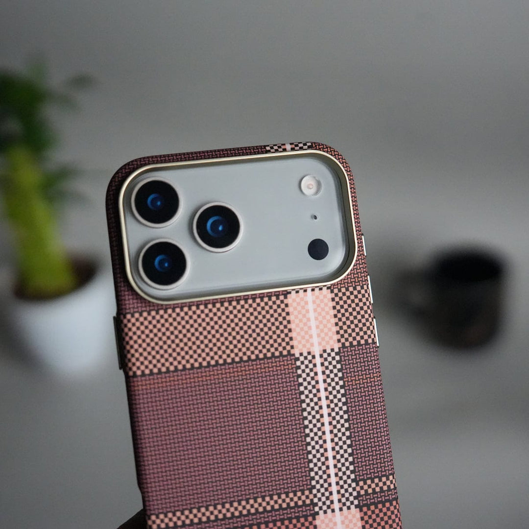 FRATO iPhone 17 Series iPhone 17 Pro Max Carbon Fiber Texture Design Hard Pc MagSafe Case Cover WhiteLine