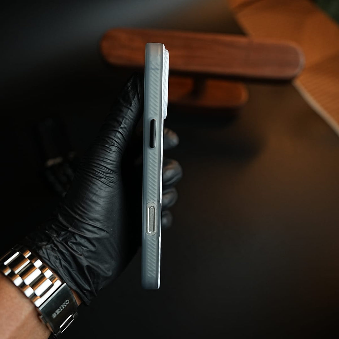 FRATO iPhone 17 Series iPhone 17 Pro Max Carbon Fiber Texture Racing Stripe Case for iPhone 17 Series | Motorsport Style Cover