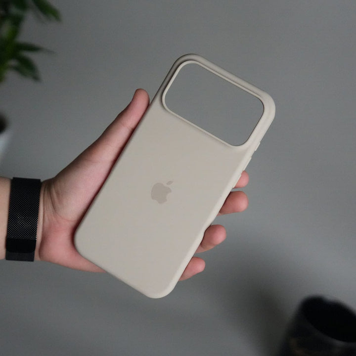 FRATO iPhone 17 Series iPhone 17 Pro Max Liquid Silicone Case Cover (Beige)