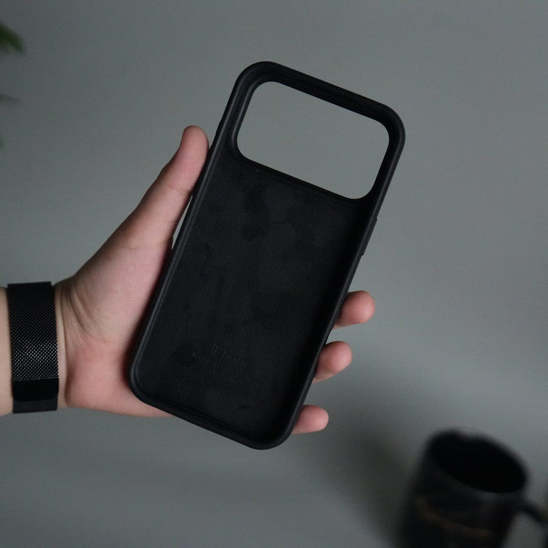 FRATO iPhone 17 Series iPhone 17 Pro Max Liquid Silicone Case Cover | Black
