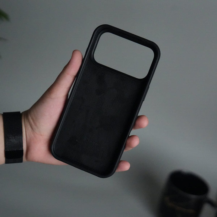FRATO iPhone 17 Series iPhone 17 Pro Max Liquid Silicone Case Cover | Black