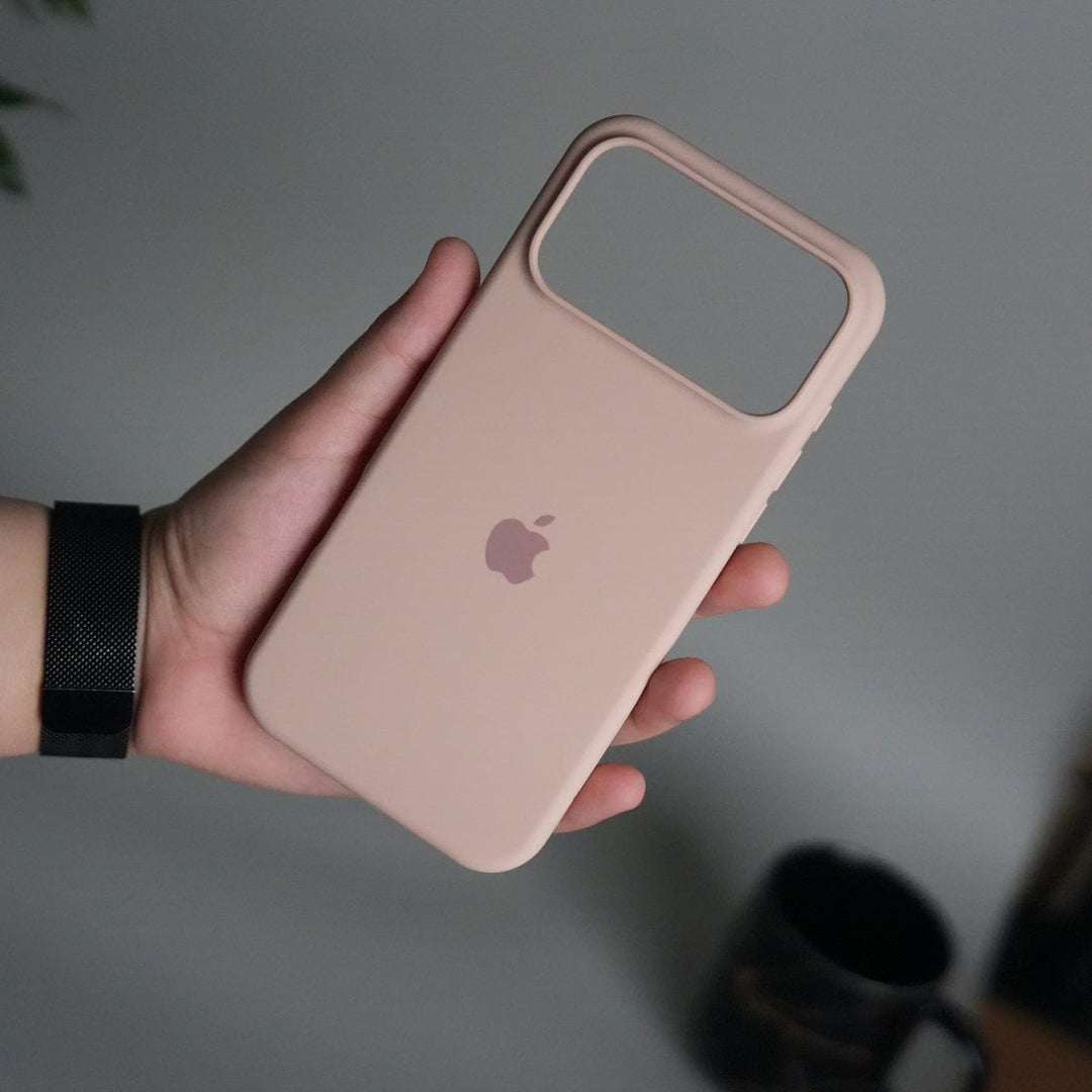 FRATO iPhone 17 Series iPhone 17 Pro Max Liquid Silicone Case Cover (Blush Pink)