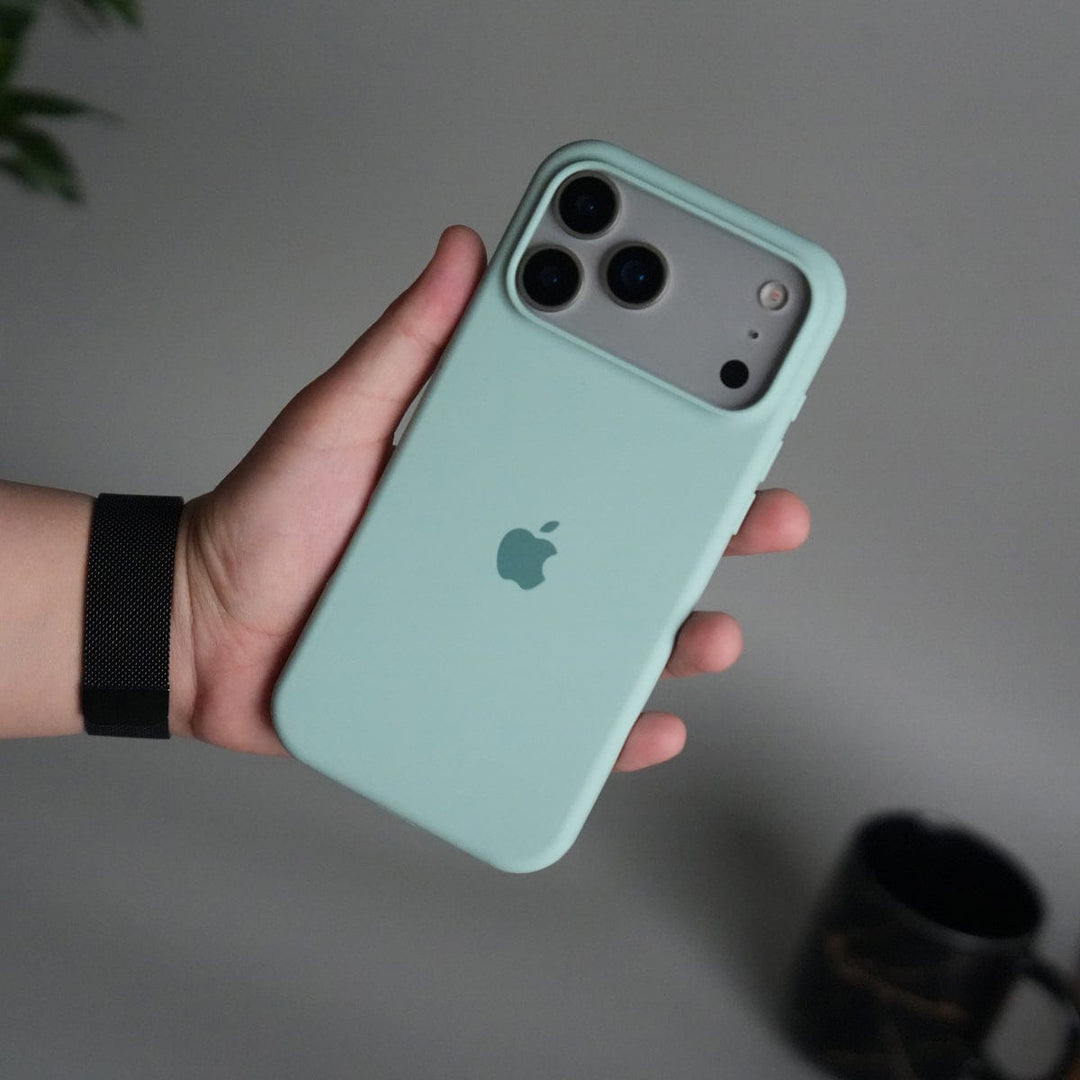 FRATO iPhone 17 Series iPhone 17 Pro Max Liquid Silicone Case Cover (Mint Green)