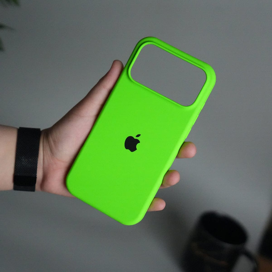 FRATO iPhone 17 Series iPhone 17 Pro Max Liquid Silicone Case Cover | Neon Green