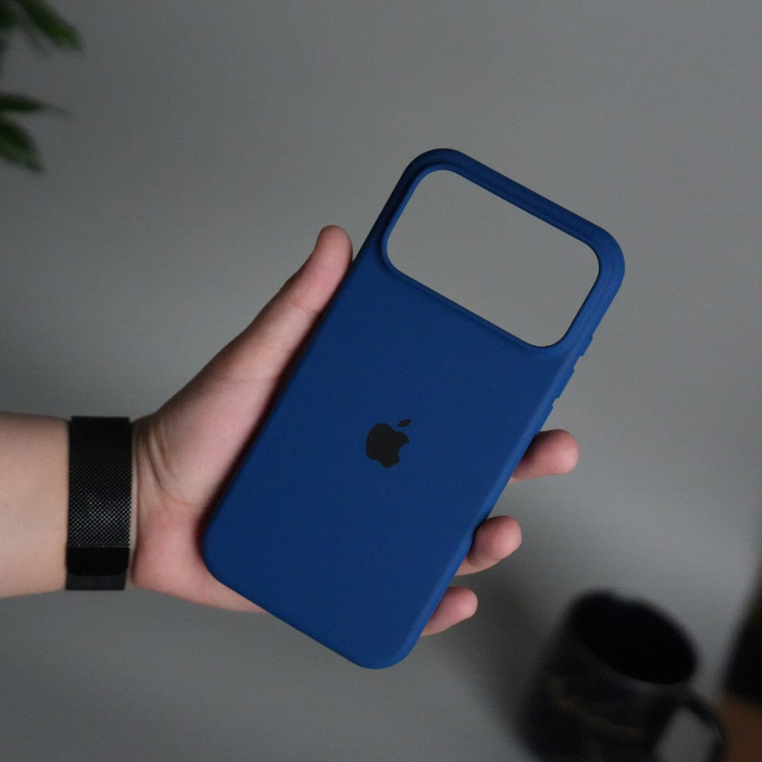 FRATO iPhone 17 Series iPhone 17 Pro Max Liquid Silicone Case Cover (Pacific Blue)