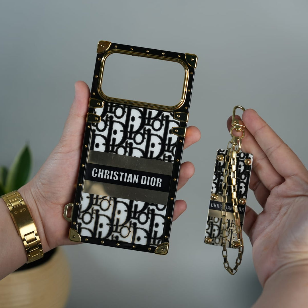 FRATO iPhone 17 Series iPhone 17 Pro Max Luxury CD Trunk Case Cover With Chain