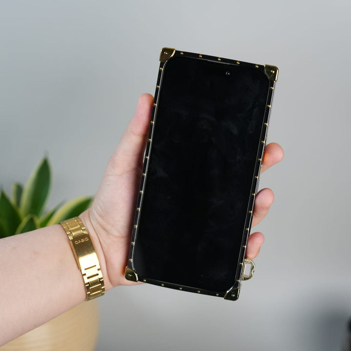 FRATO iPhone 17 Series iPhone 17 Pro Max Luxury CD Trunk Case Cover With Chain