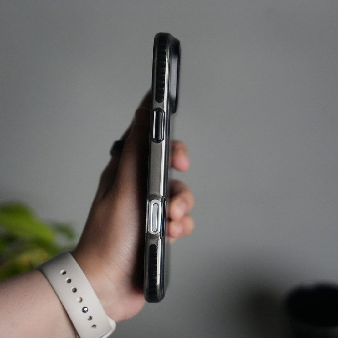 FRATO iPhone 17 Series iPhone 17 Pro Max MagSafe Suitcase Design Case | Shiny Texture Back Cover