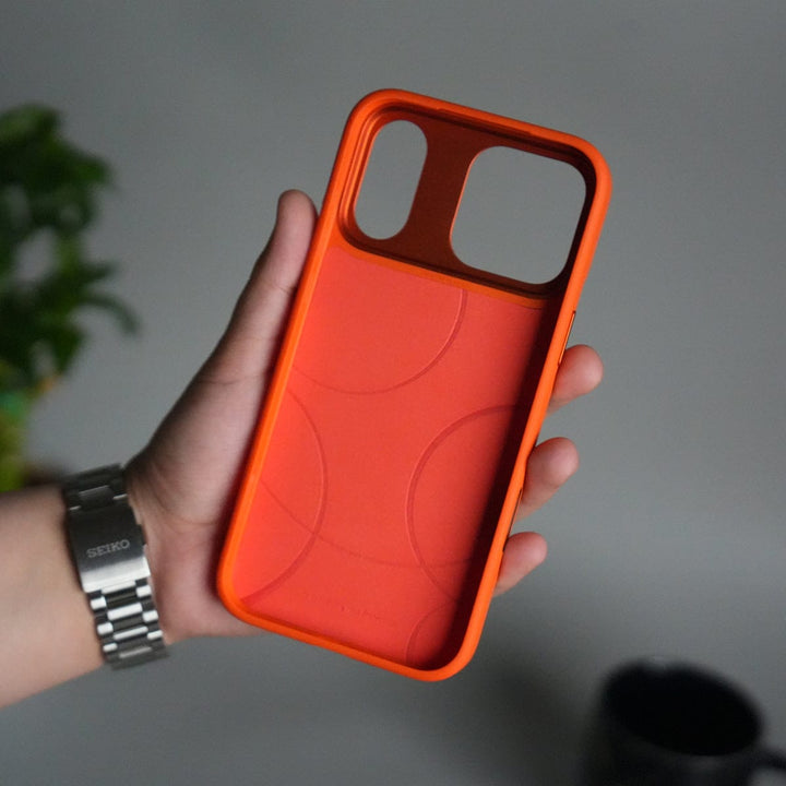 FRATO iPhone 17 Series iPhone 17 Pro Max PUFF Leather Metallic Camera Frame Case Cover