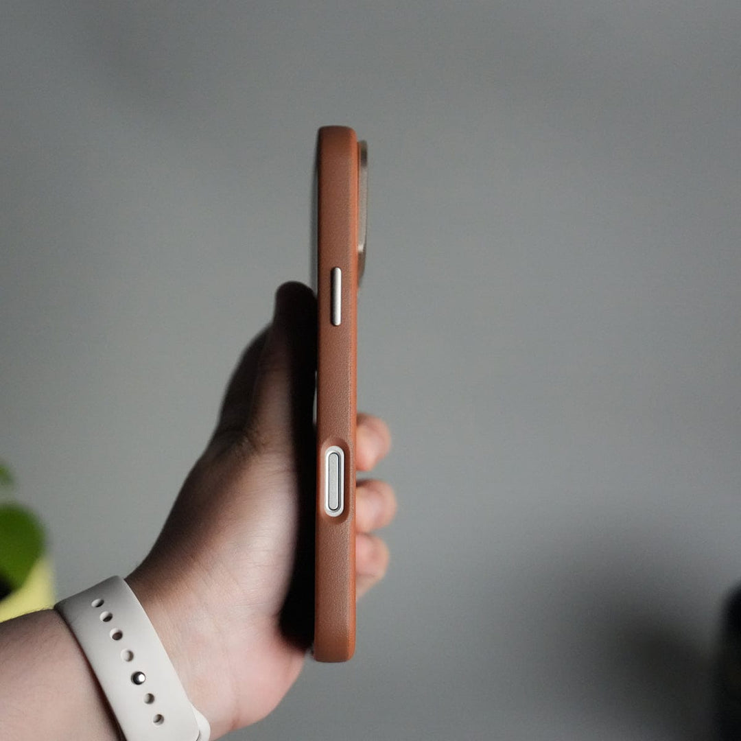 FRATO iPhone 17 Series iPhone 17 Pro PU Leather Case with Metal Camera Frame