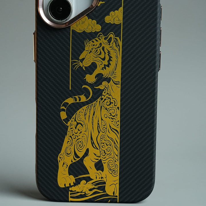 FRATO iPhone 17 Series iPhone 17 Royal Gold Tiger Edition Magsafe Case